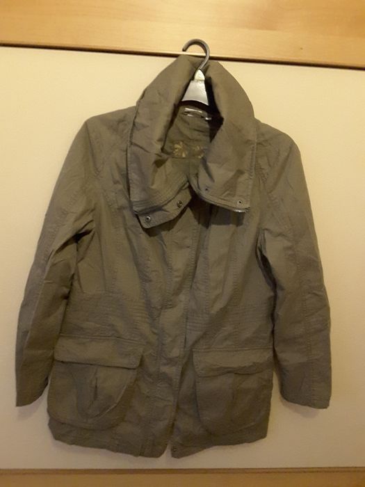 Vand geaca de primavara/ toamna