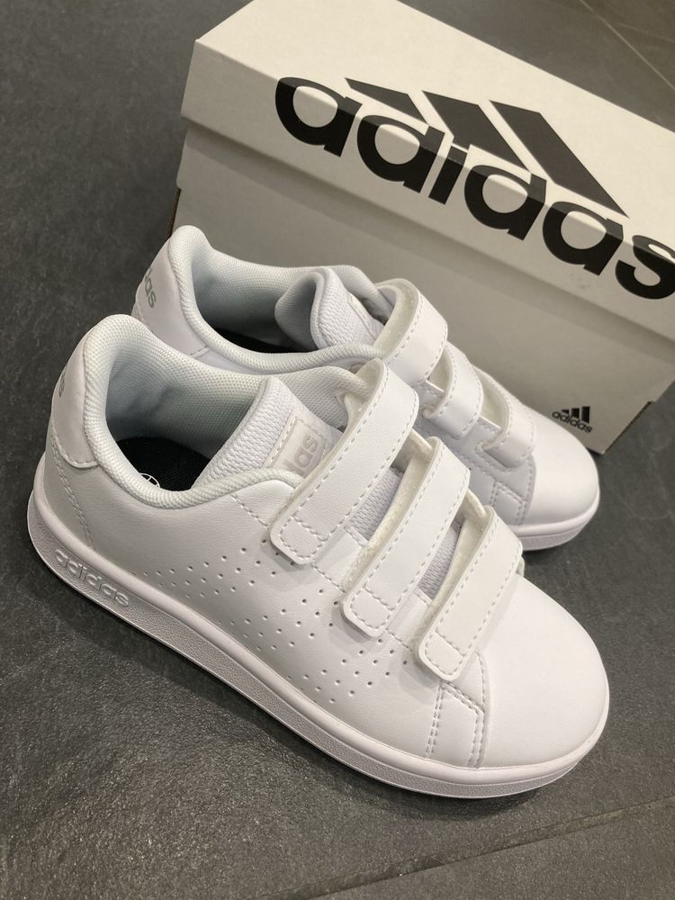 Adidasi Adidas, unisex, marimea 29 !