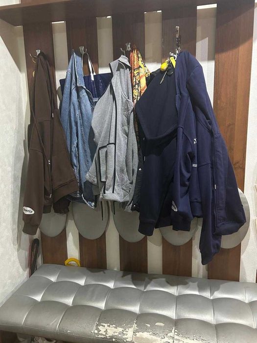Продам вешалку для прихожую
