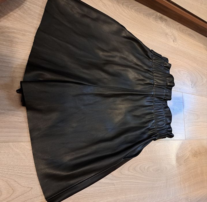 Pantaloni Zara piele eco S