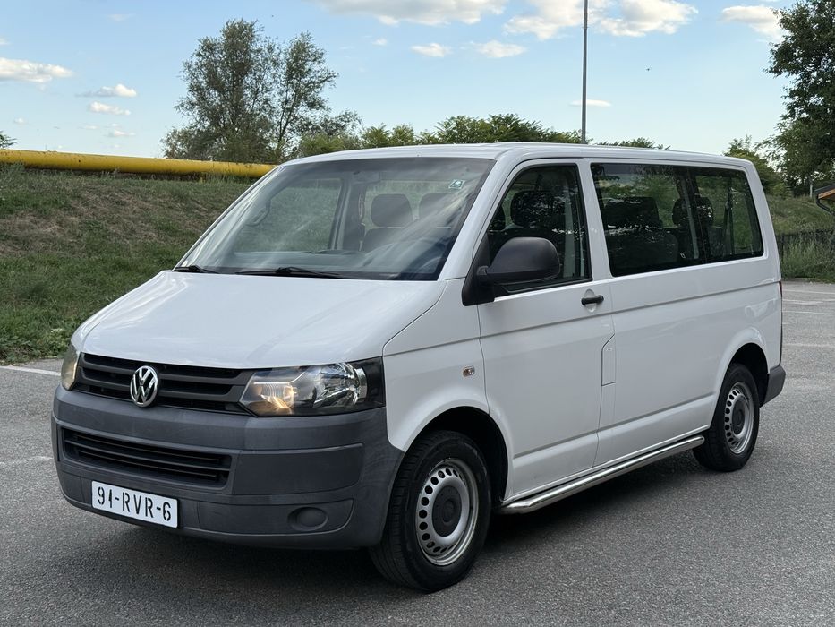 VW Transporter T5 2.0 Tdi 102 Cp Euro 5 cu 8+1 Locuri