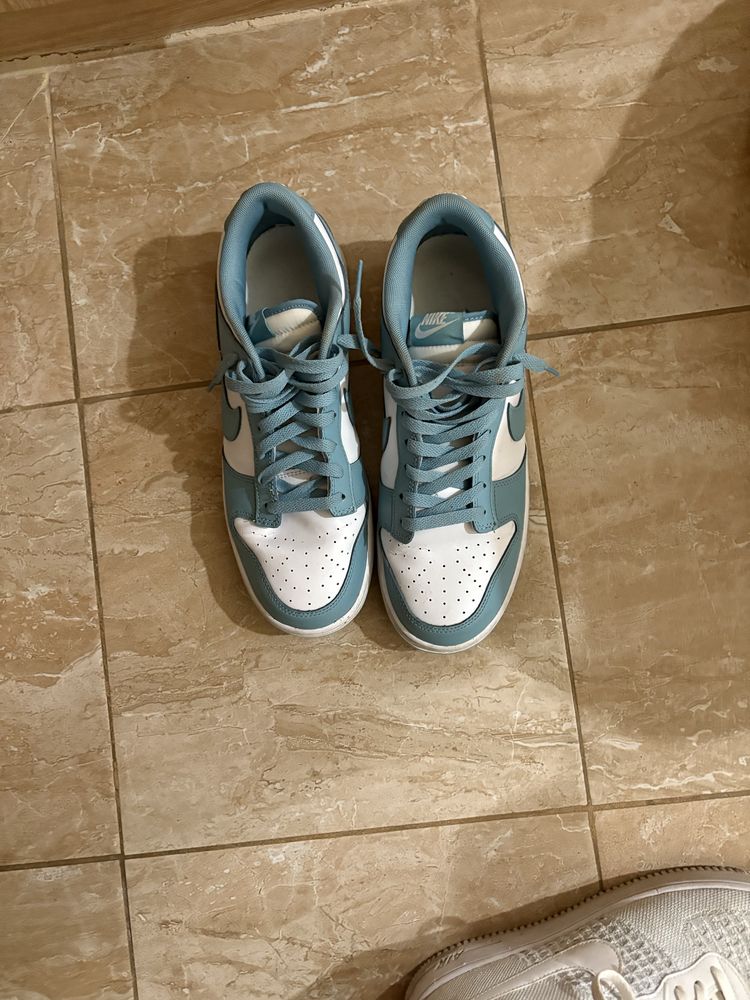 Nike dunk low син 43 номер