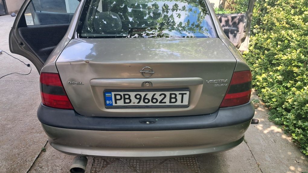 Продава се опел вектра