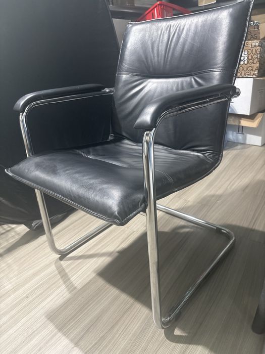 Scaun pentru birou / sala conferinta