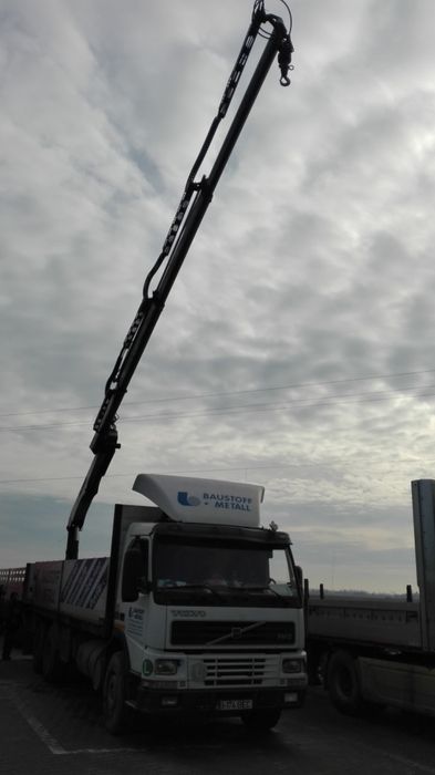 Închirieri camion cu macara prelata 7.5t