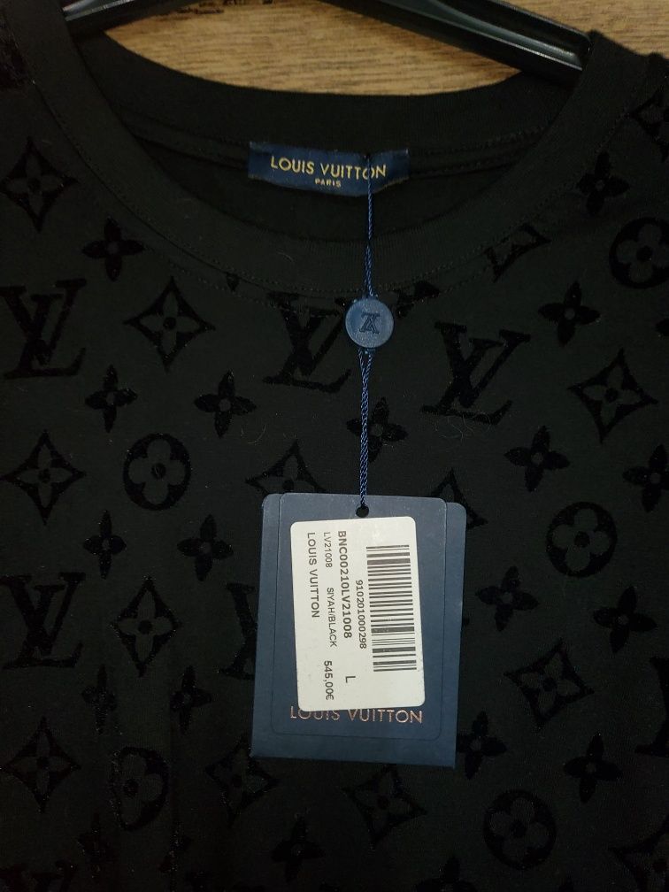 Vand tricou barbatesc Louis Vuitton