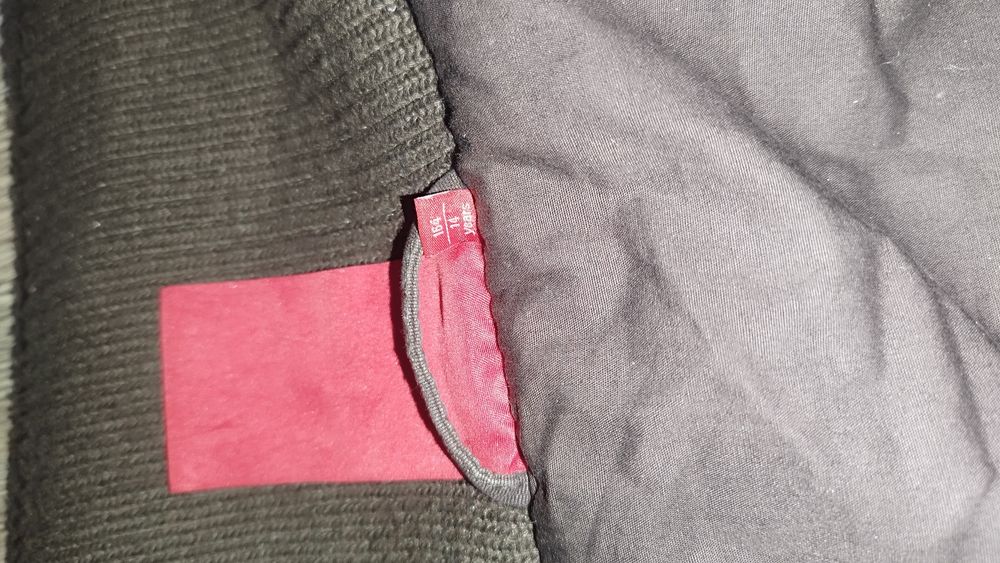 De vânzare GEACĂ BĂRBAȚI măr.L. matlasată