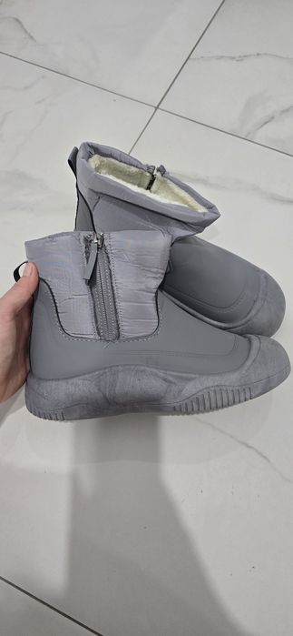 Новые сапоги дутики