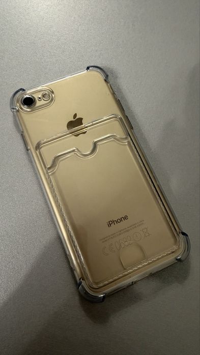 Продам айфон 7 на 128 гб , обмен не интересует .