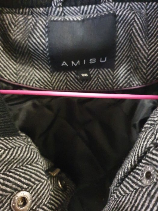 Продавам дамско палто Amisu С/М