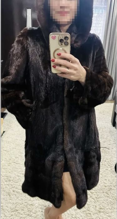 Продам норковую шубу