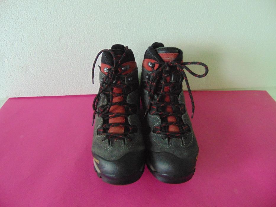 Meindl Gore-tex vibram номер 39 Оригинални туристически обувки
