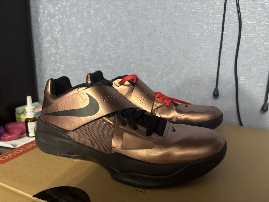 Баскетбольные кроссовки Nike KD 4 Christmas