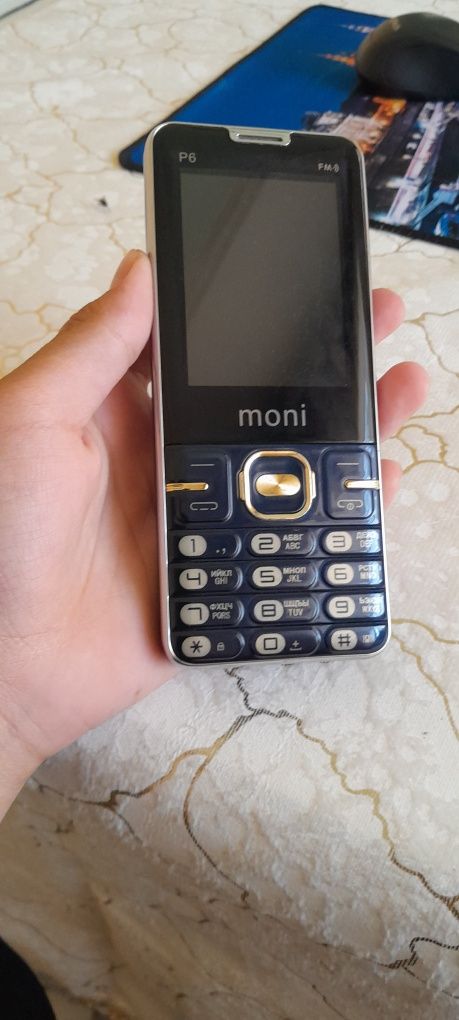 Moni telfon sotiladi