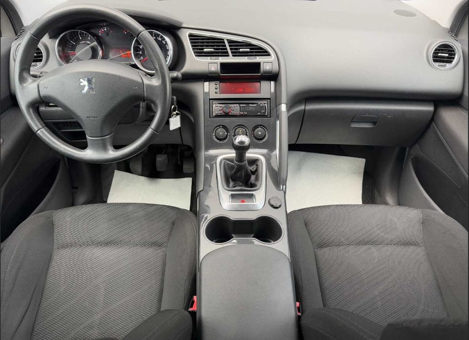 Peugeot 3008 1.6i Comfort - Benzina - Manual - 120 hp