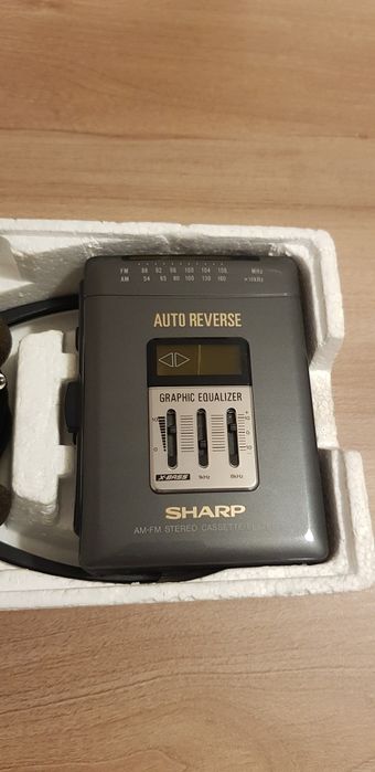 Walkman Sharp Autoreverse Radio Am/Fm X-bass