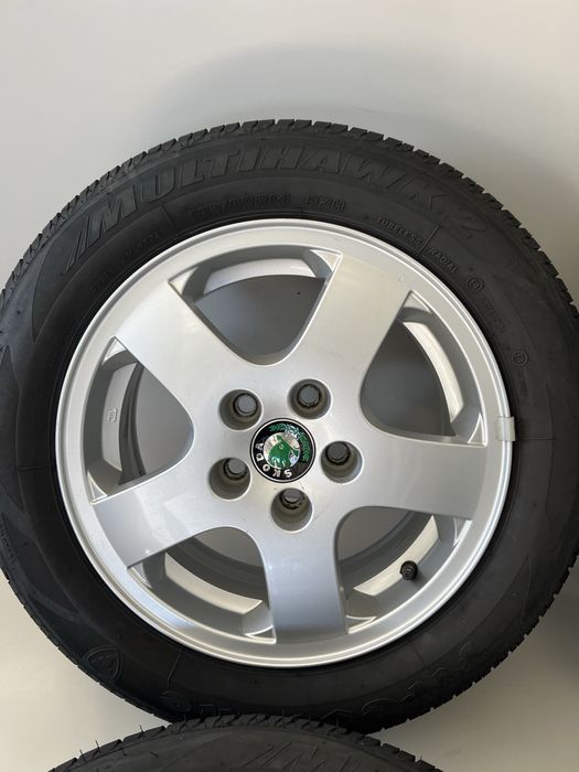 Оригинални джанти 14 цола 5х100 за Шкода/Skoda с летни гуми 185/60/14