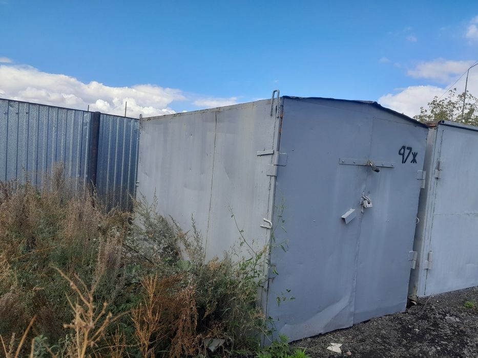 Продам  гараж размер 2×3,5