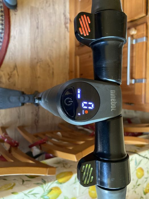 Trotineta electrica nineboat