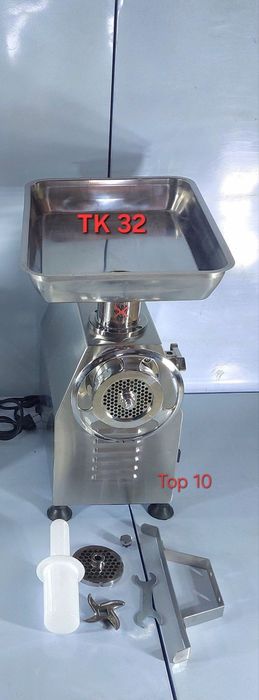 Професионална електрическа месомелачка ТК 32. Редукторна месомелачка.