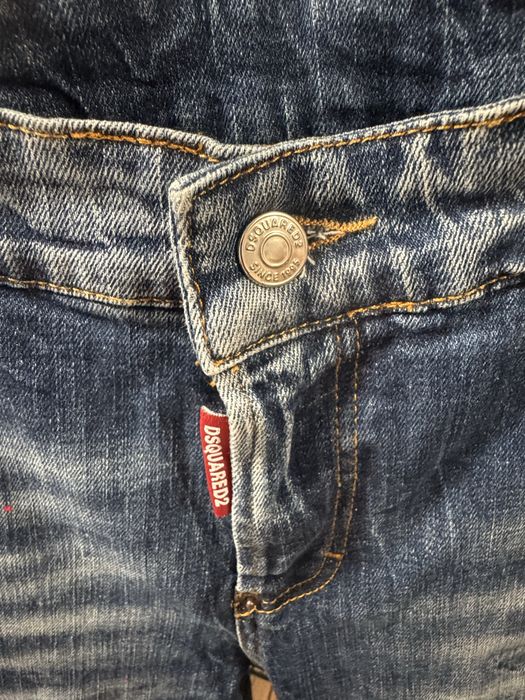 Blugi scurți DSQUARED2 - Mărimea 50 - Calitate Premium