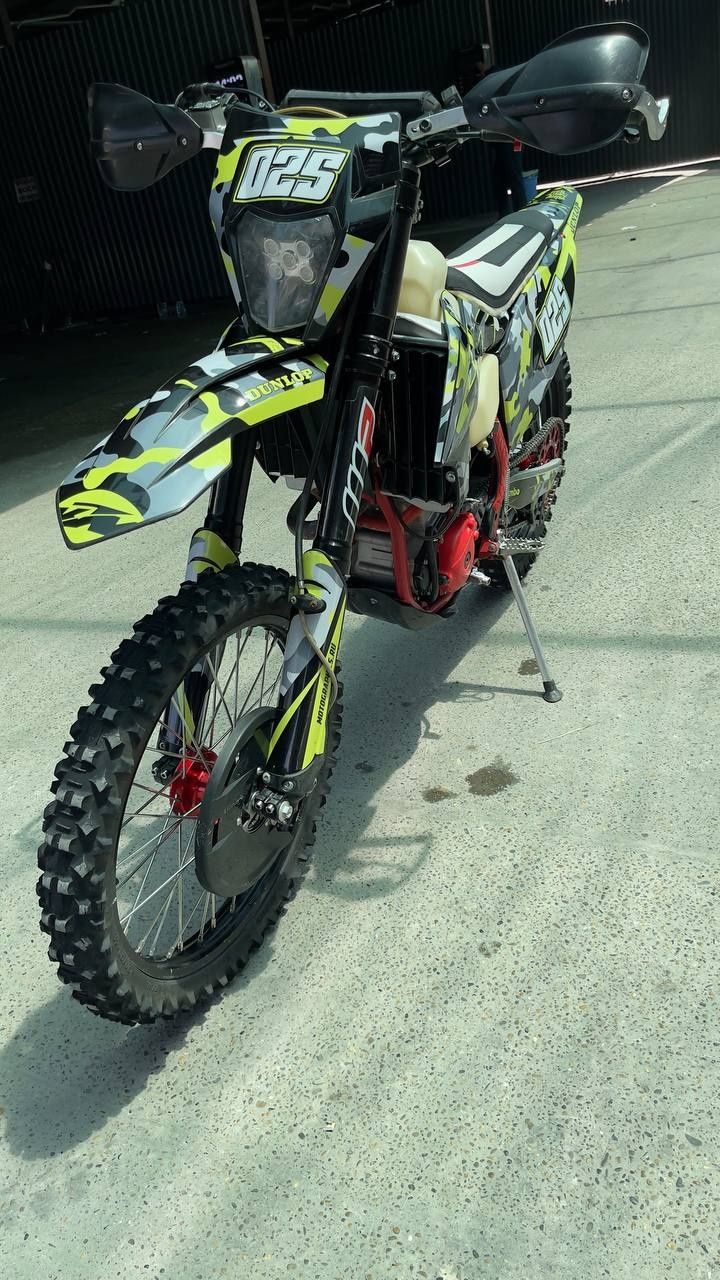 Enduro Zumav K9 300cc