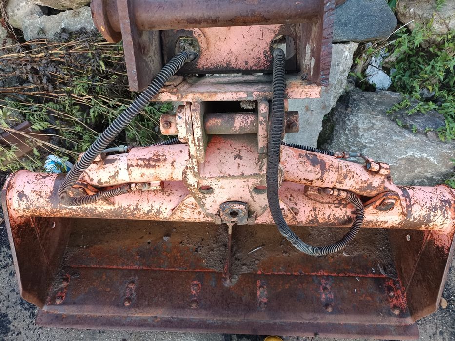 Vând cupă de taluz  cu cilindri