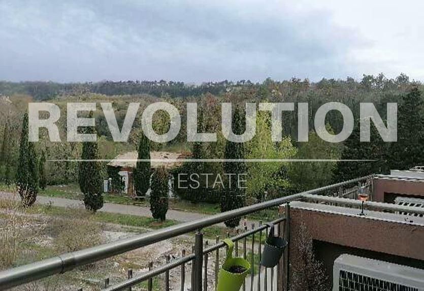 Дава се под наем Двустаен апартамент в Варна, Аспарухово - 55 кв.м за 325 € - Снимка #10