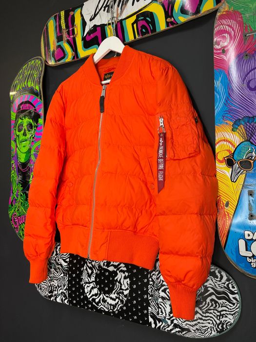 Яке бомбер Alpha Industries