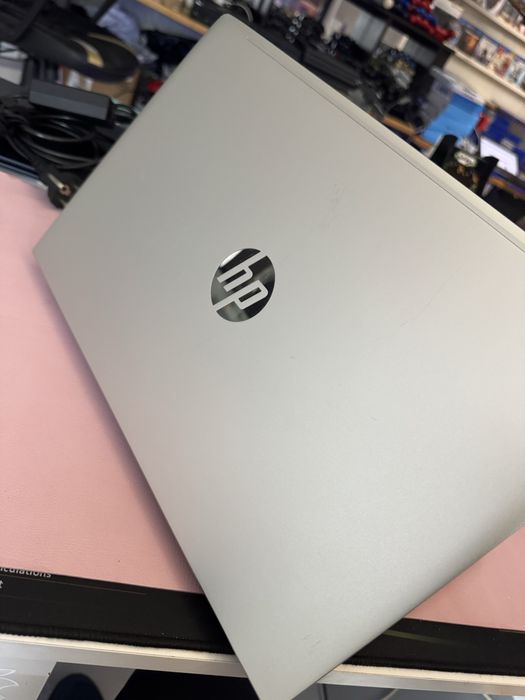 HP ProBook 450 G8 i5-1135G7, 8GB, 256GB SSD, FHD, stare excelentă
