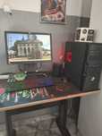 Procesor: Intel Core i5, generația a 6-a

Placă video dedicată: 2GB DD