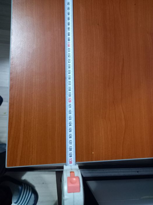 Vând birou în stare f buna