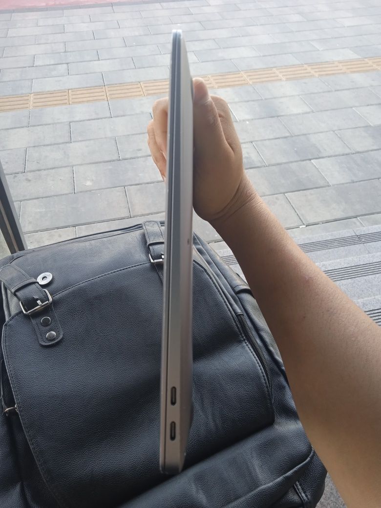MacBook Air M1. Noutbook