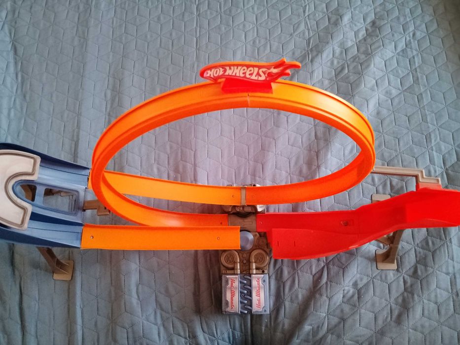 Писта Hot wheels