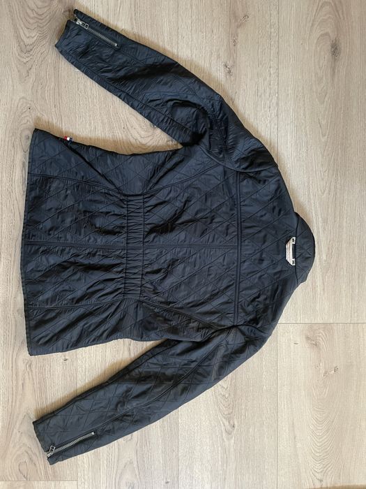 Черно вталено яке размер S