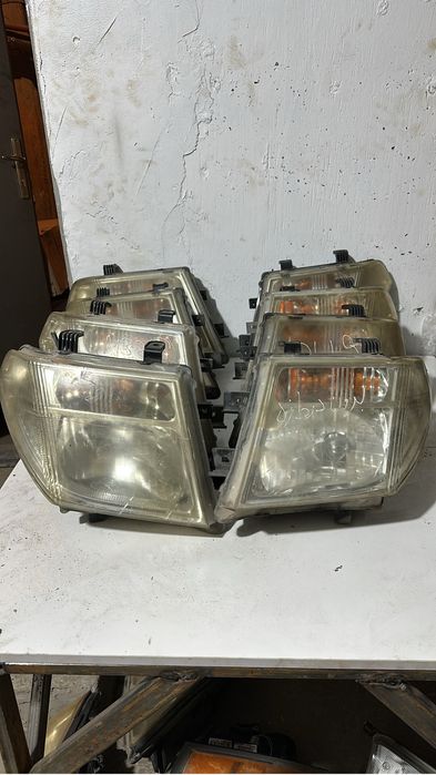 Фары на Nissan Pathfinder  r51