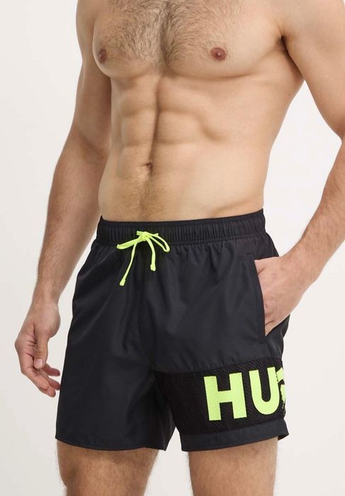 Комплект HUGO плувни шорти + кърпа мъжки + раница