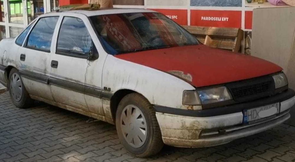 Vand autoturism OPEL VECTRA , sau cedez document casare pt. RABLA 2025