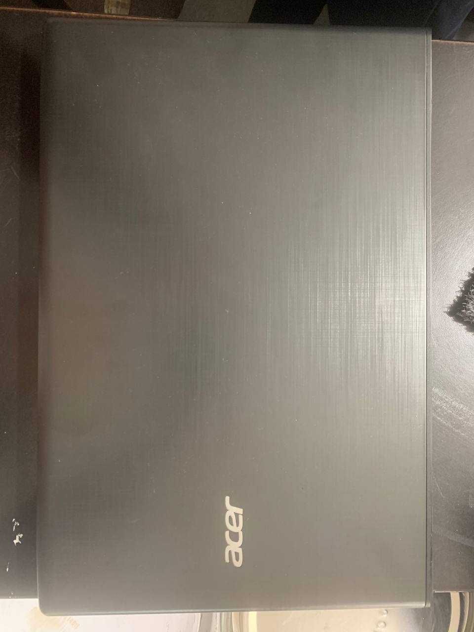 Acer Aspire E 15 E5-575G 15.6" Intel Core i3 6006U