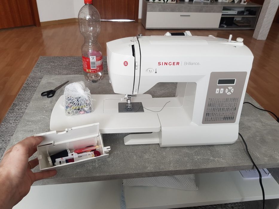 Masina de cusut Singer Brilliance 6180