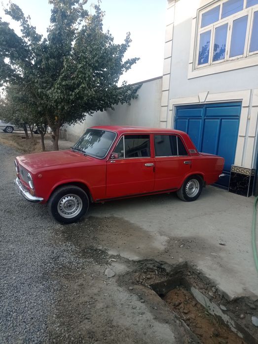 Мошинача сотилади срочно..пул зарур