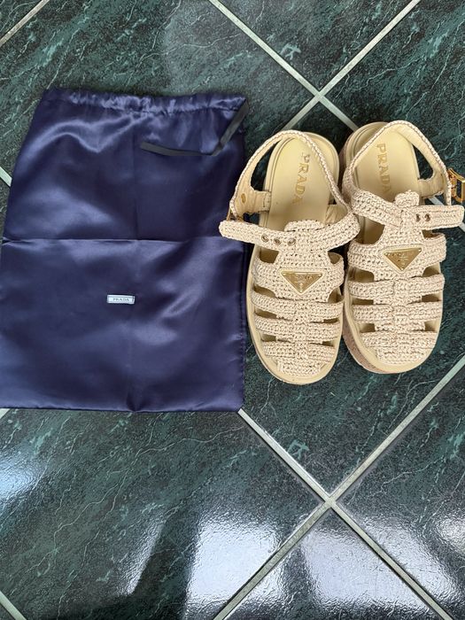 Плетени сандали Pr*da