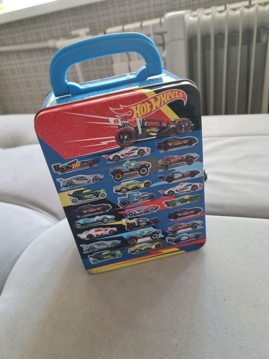 Кейс для машинок