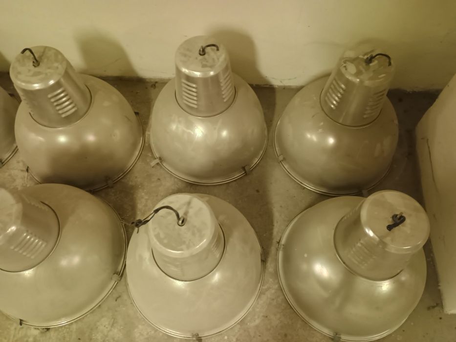 Осветителни тела  18.бр. 360лв.