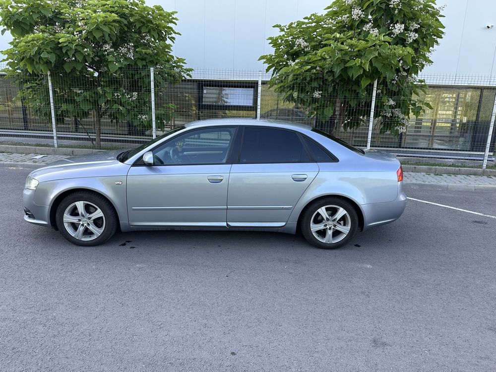 Vand Audi A4 170 cai