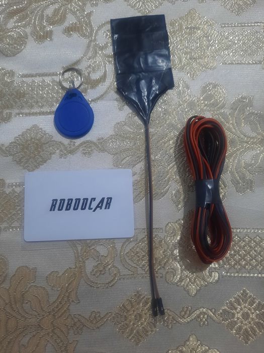 Avtomashinalar uchun karta orqali eshiklarni ochish va yopish tizimi.