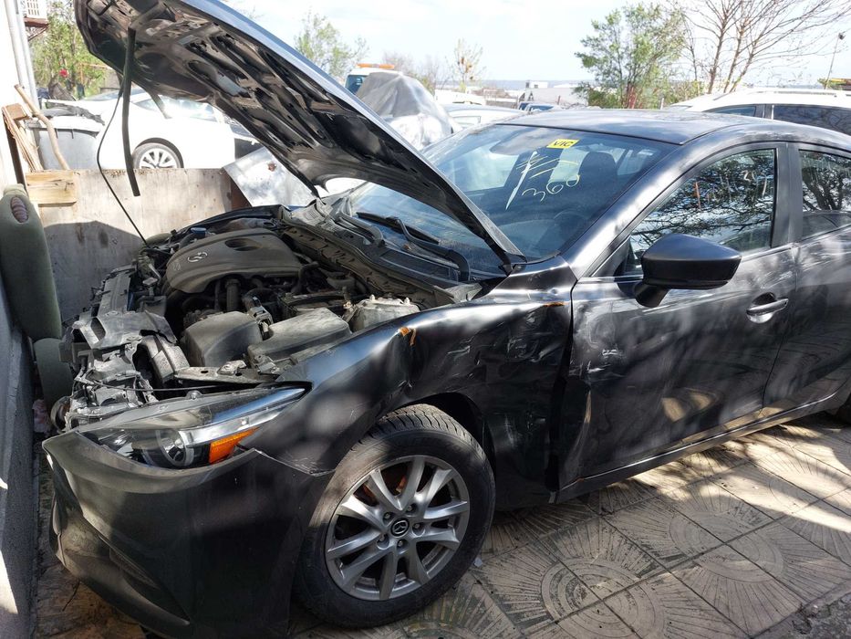 Mazda 3 за части 2,0 бензин 2014 година