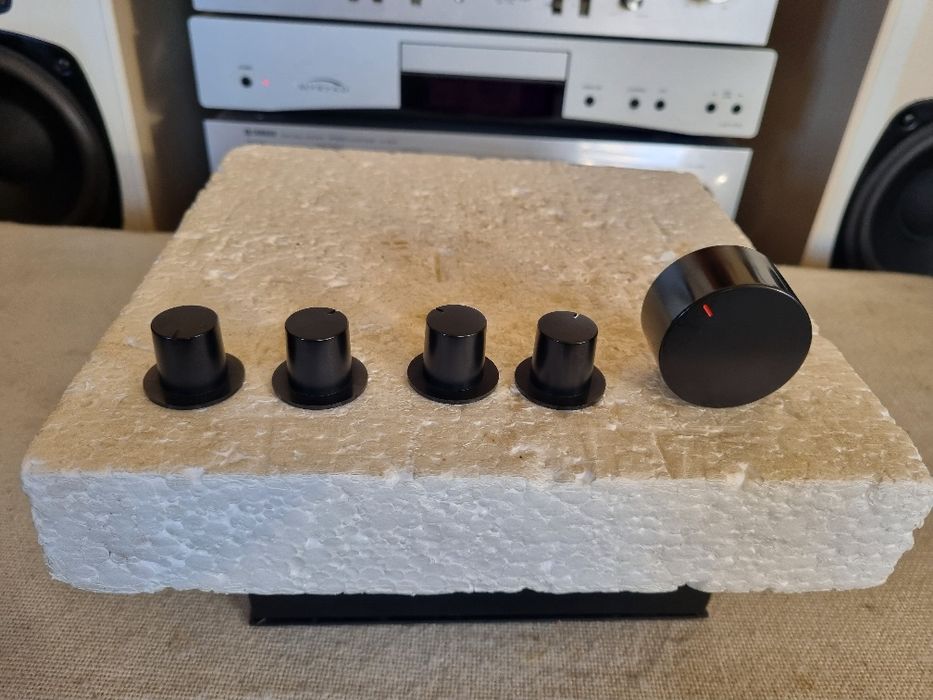 Set Butoane Denon. Impecabile.