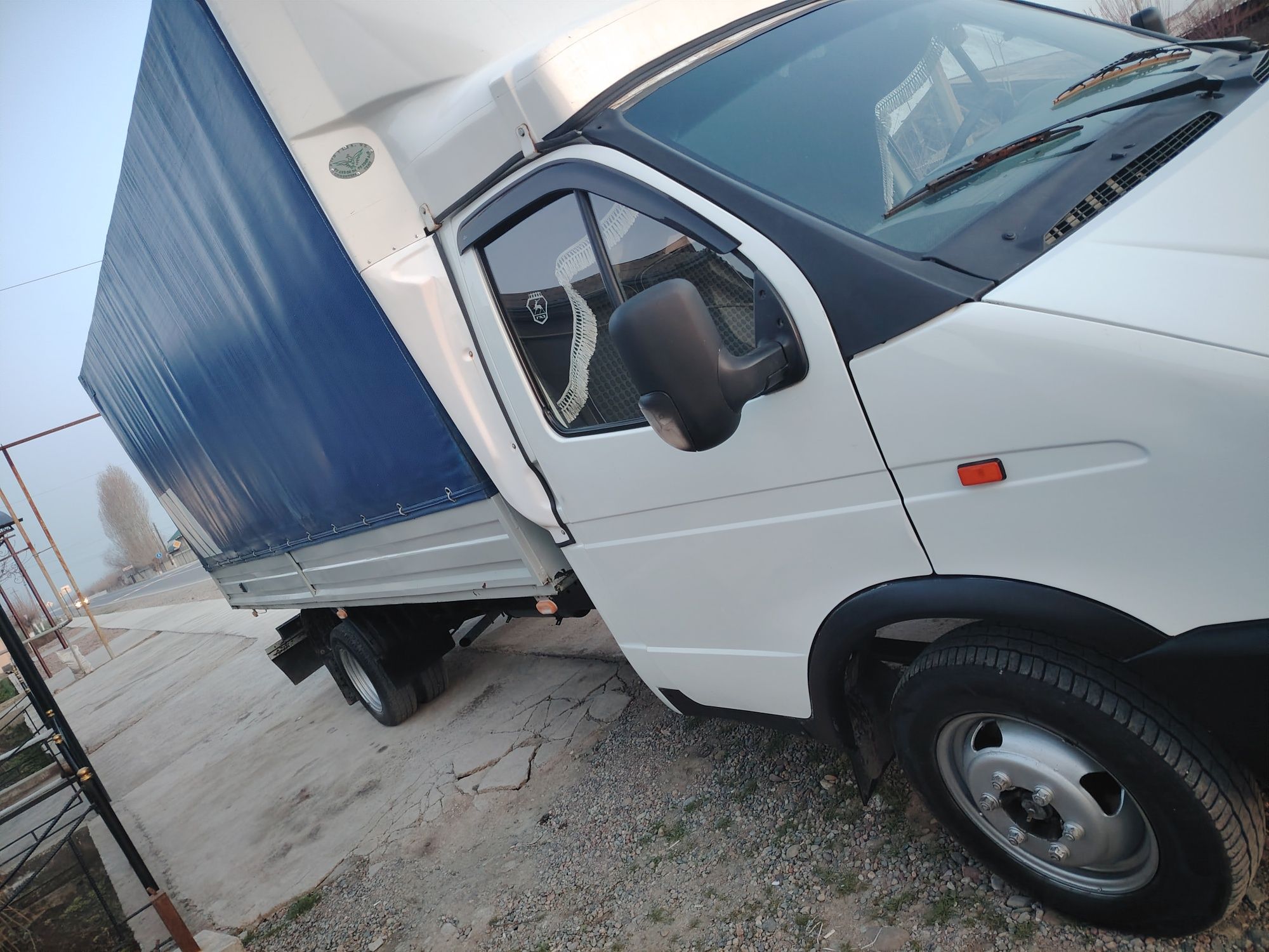 Gazel yuk avtomobil