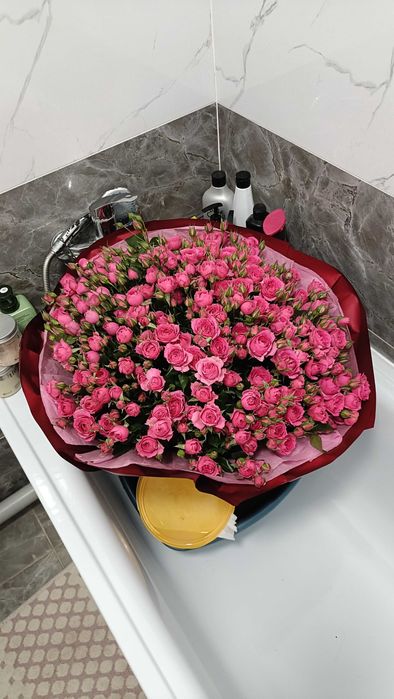 Продам букет Цветов из кустовых роз